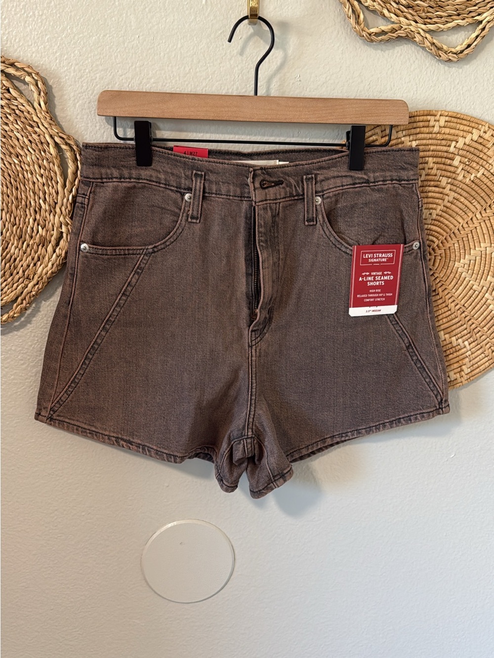 NWT- Levi's Women's Brown Denim High-Rise Shorts